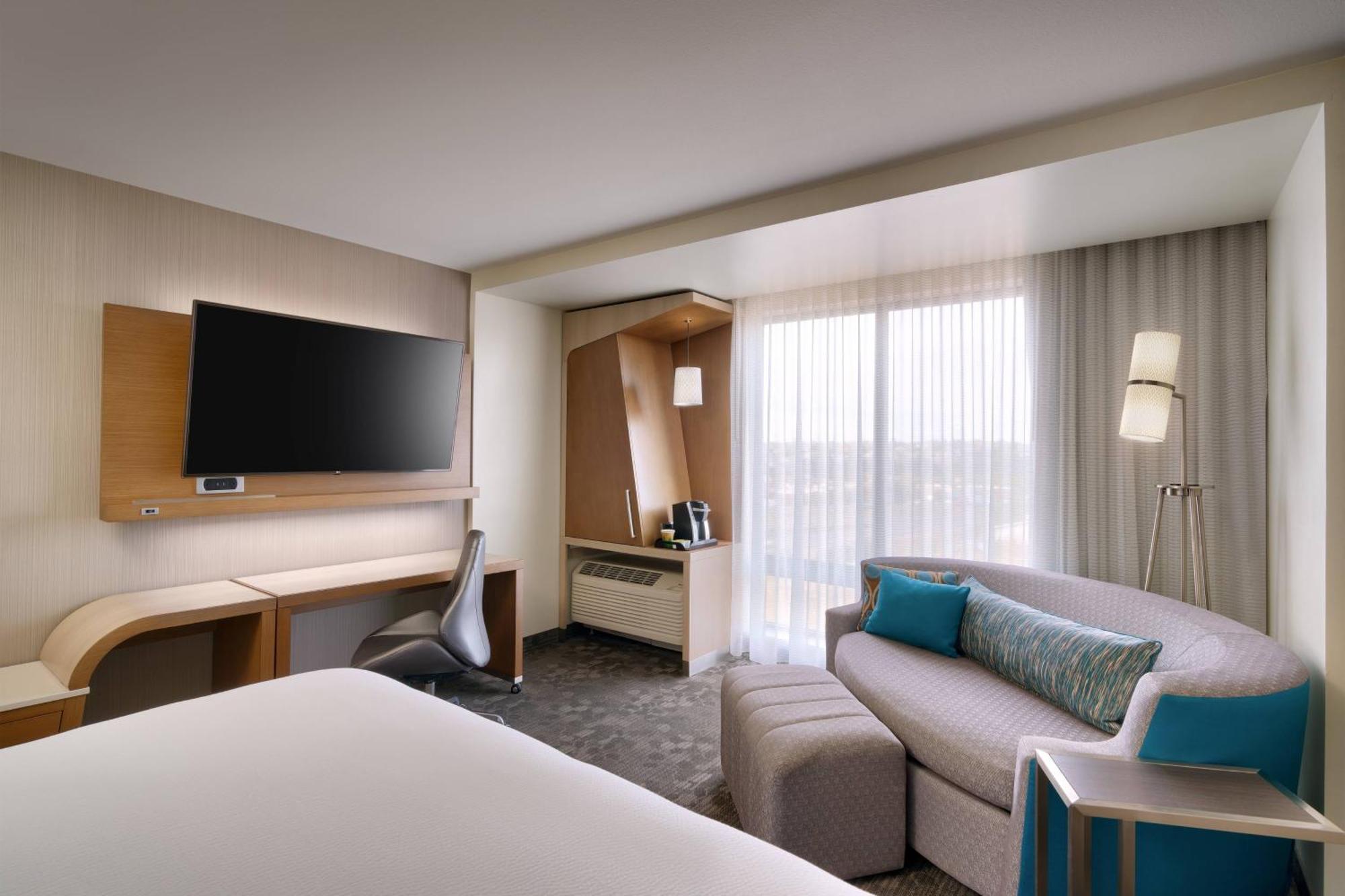 คอร์ตยาร์ด ซีดาร์ ซิตี้ Hotel ซีดาร์ซิตี ภายนอก รูปภาพ